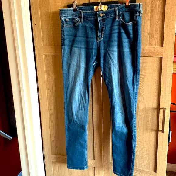 Hollistier Jeans great condition! Size 15R (w32 L30) - Picture 1 of 4